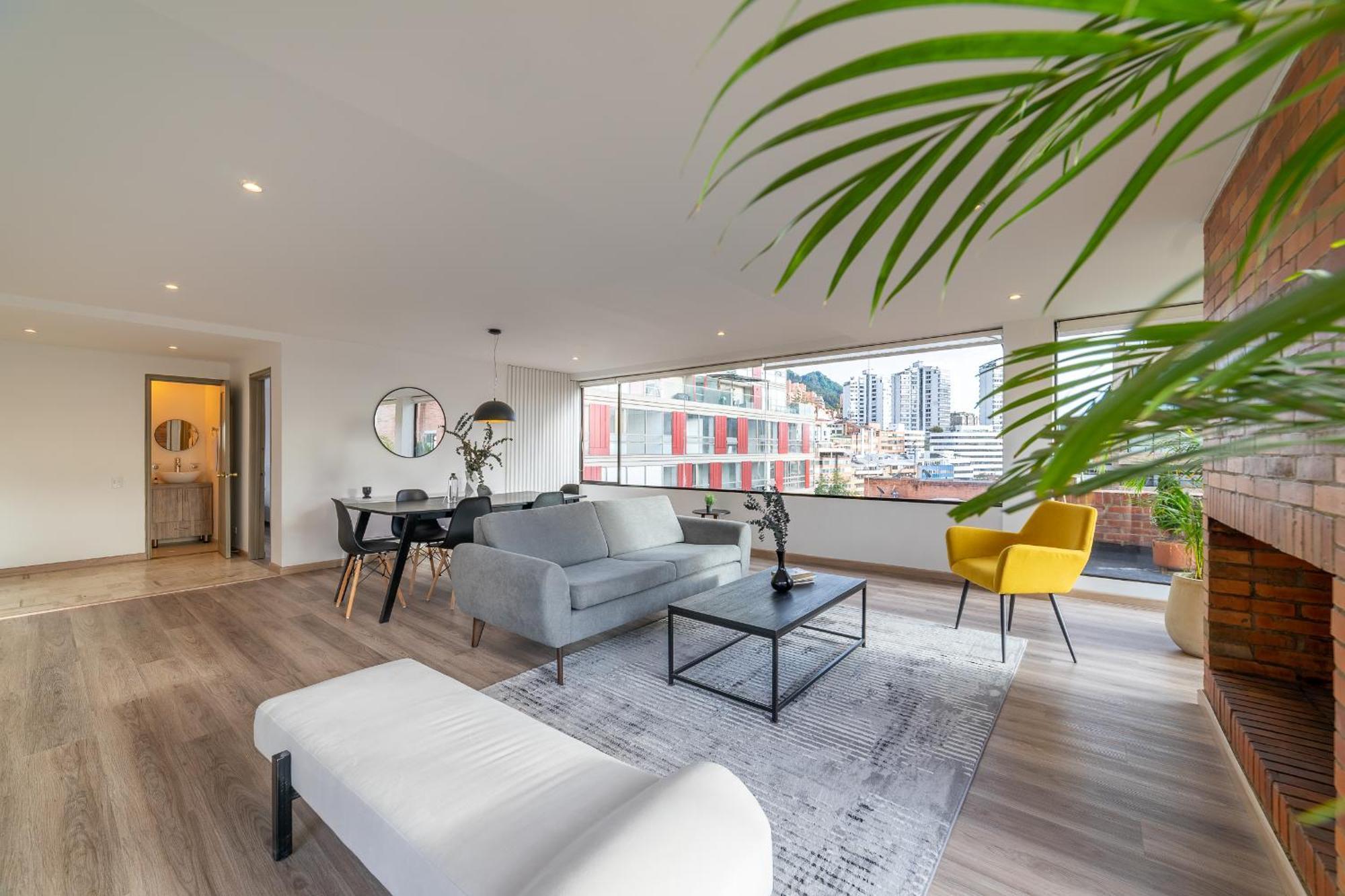보고타 Penthouse Chicala Colombian Experience In Parque Virrey 아파트 외부 사진